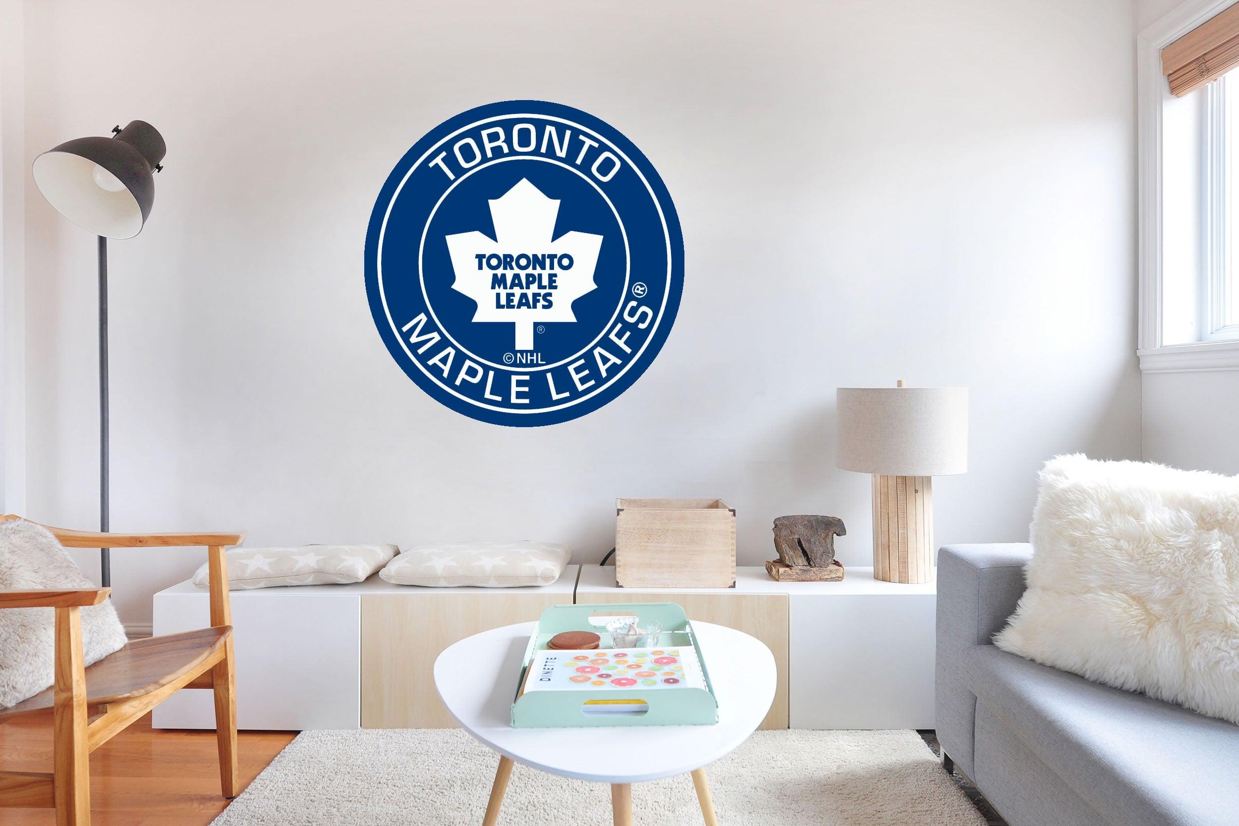 Maple Leafs Vintage Logo Round