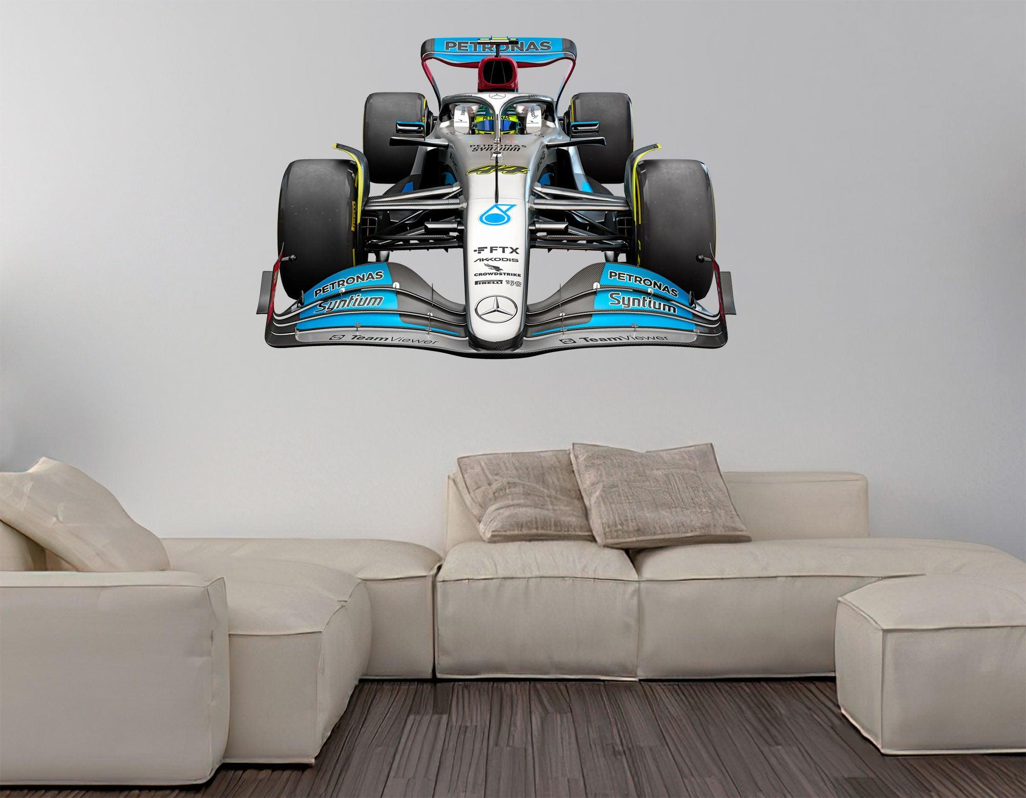 Lewis Hamilton, Mercedes 2022 Livery W13_Front View 023